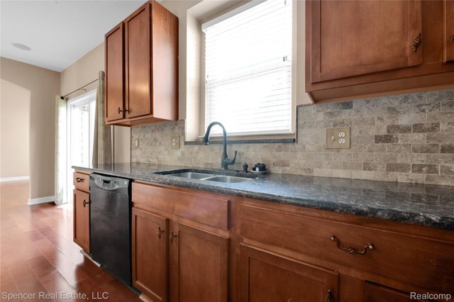 6125 Cheshire Park Drive, Independence Charter Township, MI 48346