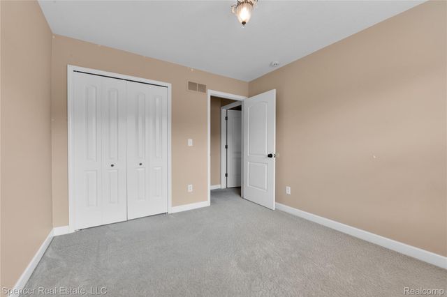 6125 Cheshire Park Drive, Independence Charter Township, MI 48346