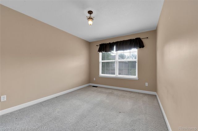 6125 Cheshire Park Drive, Independence Charter Township, MI 48346