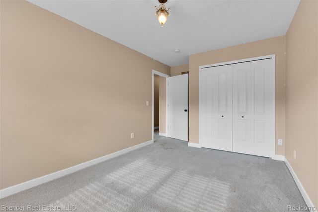 6125 Cheshire Park Drive, Independence Charter Township, MI 48346