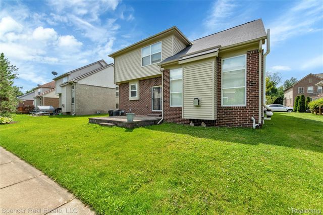 6125 Cheshire Park Drive, Independence Charter Township, MI 48346