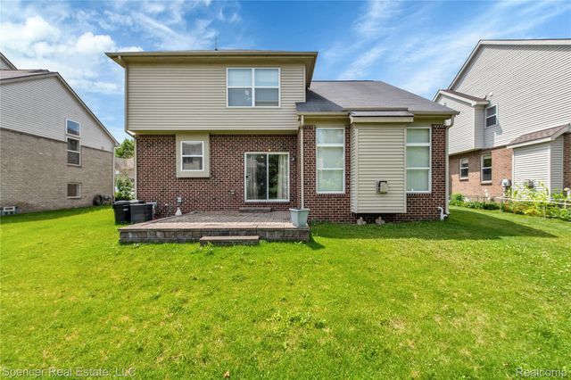 6125 Cheshire Park Drive, Independence Charter Township, MI 48346