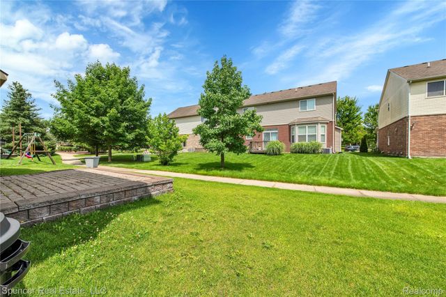 6125 Cheshire Park Drive, Independence Charter Township, MI 48346