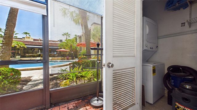 5306 SANTA ROSA COURT 143, Tampa, FL 33609
