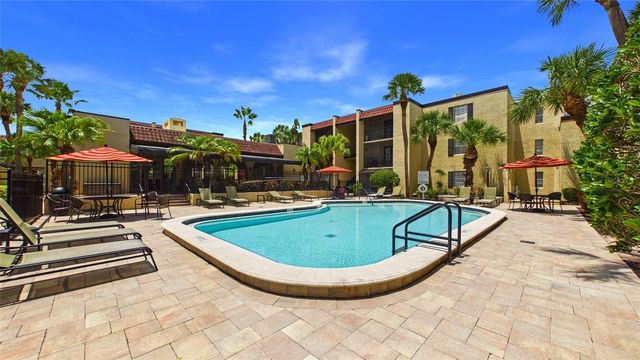 5306 SANTA ROSA COURT 143, Tampa, FL 33609