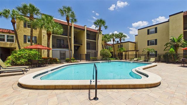 5306 SANTA ROSA COURT 143, Tampa, FL 33609