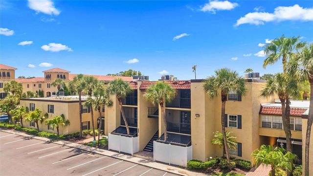 5306 SANTA ROSA COURT 143, Tampa, FL 33609