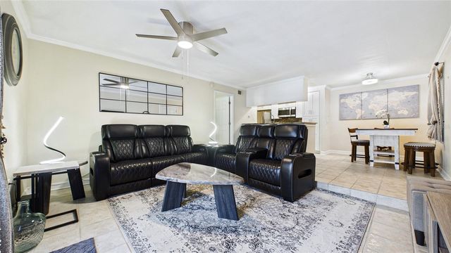 5306 SANTA ROSA COURT 143, Tampa, FL 33609