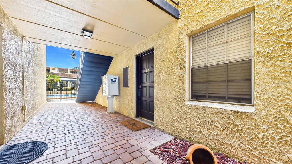 5306 SANTA ROSA COURT 143, Tampa, FL 33609