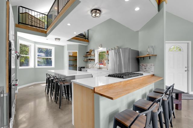 232 Covenant Ln, Mcminnville, TN 37110