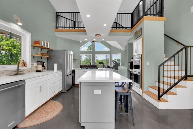 232 Covenant Ln, Mcminnville, TN 37110