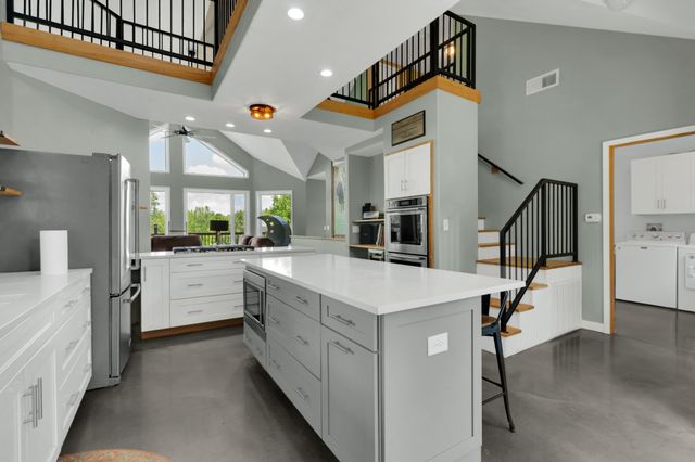 232 Covenant Ln, Mcminnville, TN 37110