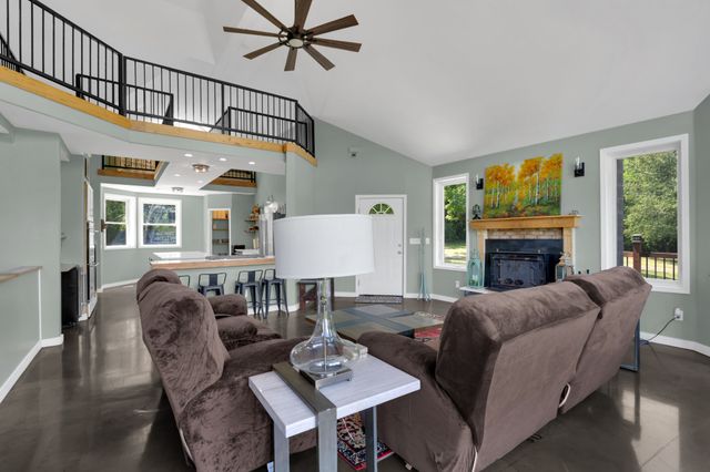 232 Covenant Ln, Mcminnville, TN 37110