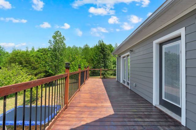 232 Covenant Ln, Mcminnville, TN 37110