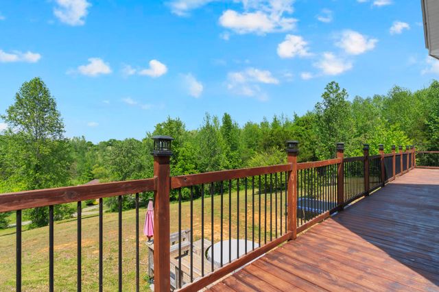 232 Covenant Ln, Mcminnville, TN 37110