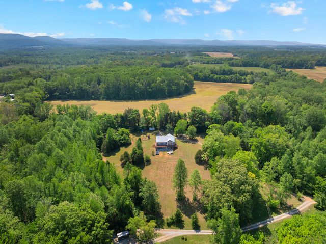232 Covenant Ln, Mcminnville, TN 37110