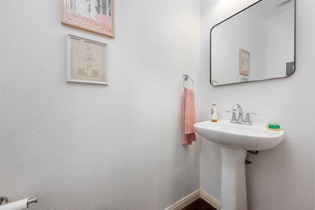 1610 Willow ST, Austin, TX 78702