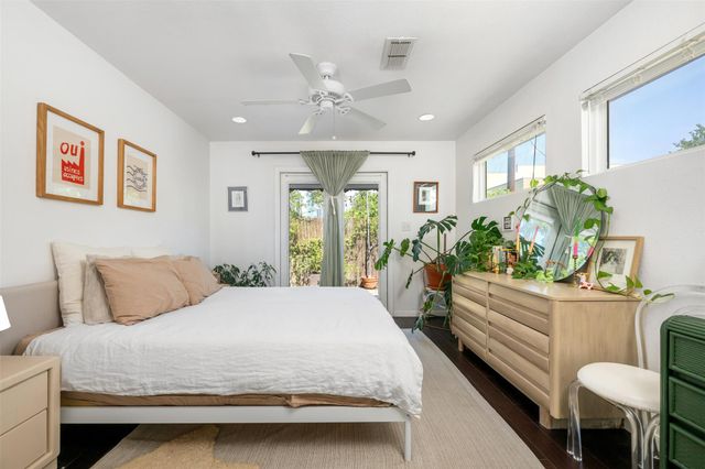 1610 Willow ST, Austin, TX 78702