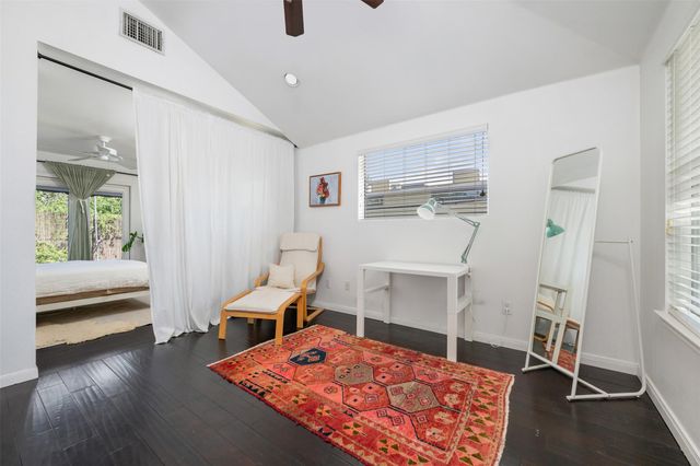 1610 Willow ST, Austin, TX 78702