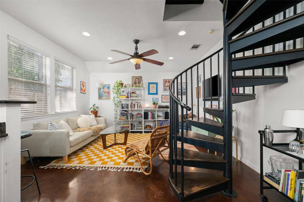 1610 Willow ST, Austin, TX 78702