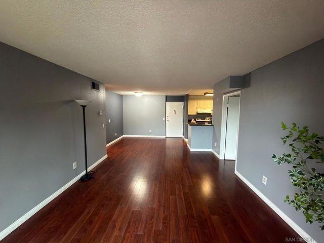 6191 Rancho Mission Rd. 213, Mission Valley, CA 92108