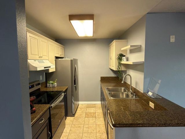 6191 Rancho Mission Rd. 213, Mission Valley, CA 92108