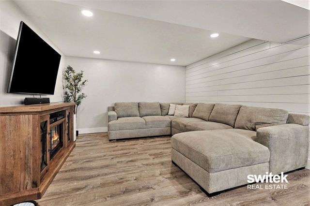 220 Stadium Drive, Middleville Vlg, MI 49333