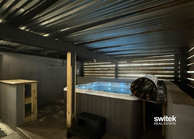 220 Stadium Drive, Middleville Vlg, MI 49333