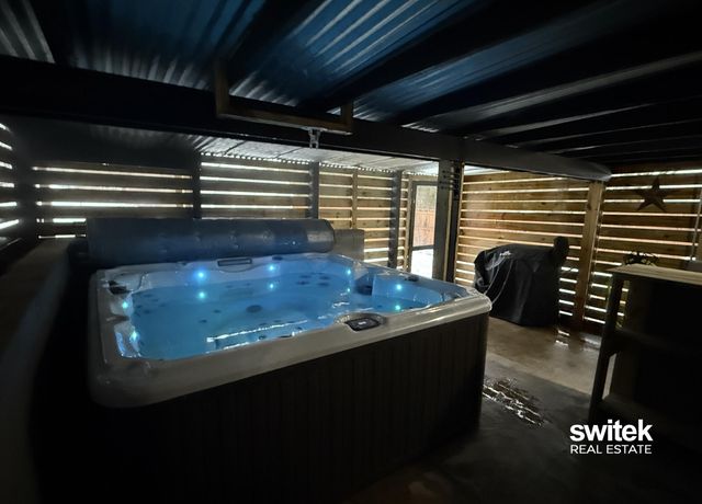 220 Stadium Drive, Middleville Vlg, MI 49333