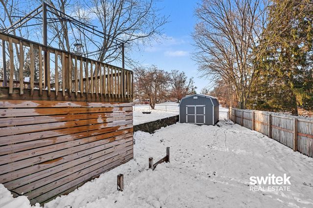 220 Stadium Drive, Middleville Vlg, MI 49333