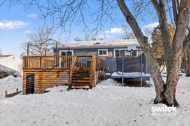 220 Stadium Drive, Middleville Vlg, MI 49333