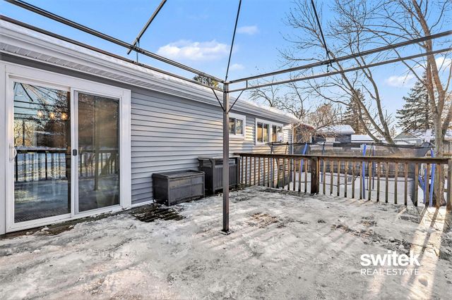 220 Stadium Drive, Middleville Vlg, MI 49333