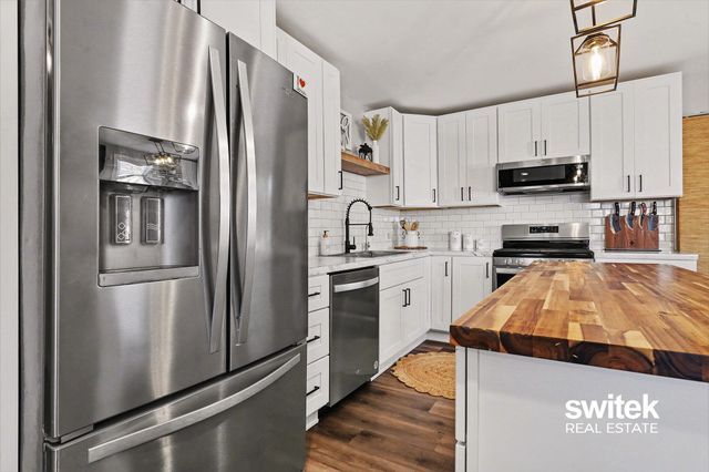 220 Stadium Drive, Middleville Vlg, MI 49333