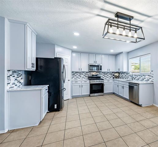 1435 Stone Bluff Drive, Houston, TX 77073