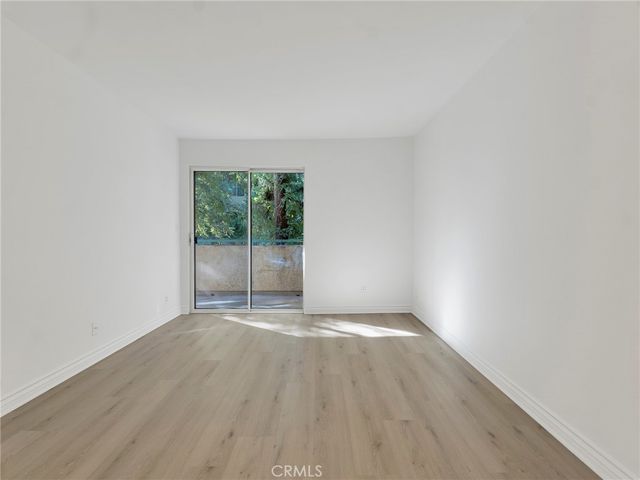 7800 Topanga Blvd. 216, Canoga Park, CA 91304