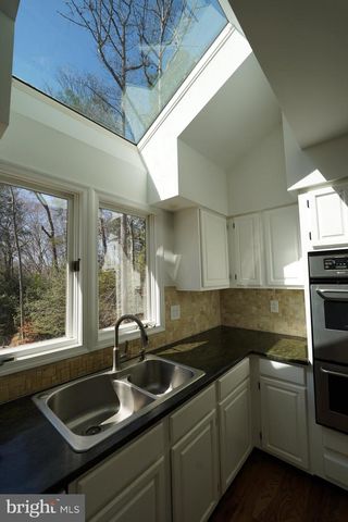 6195 RIVER FOREST DR, Manassas, VA 20112