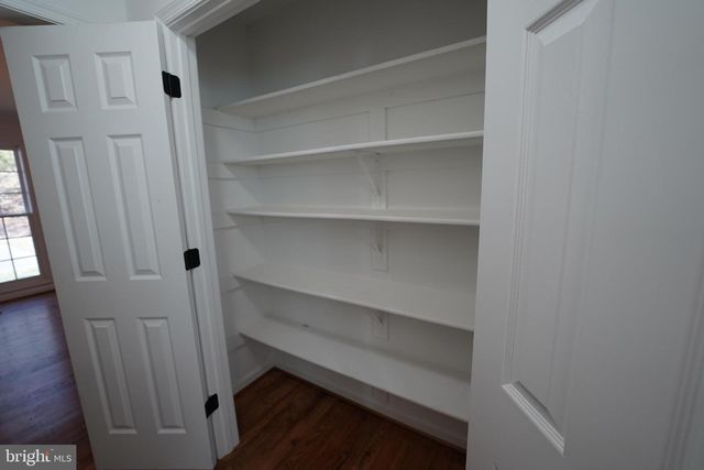 6195 RIVER FOREST DR, Manassas, VA 20112