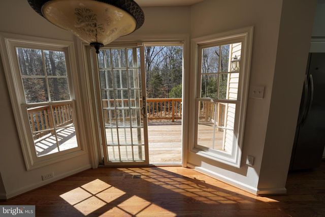 6195 RIVER FOREST DR, Manassas, VA 20112