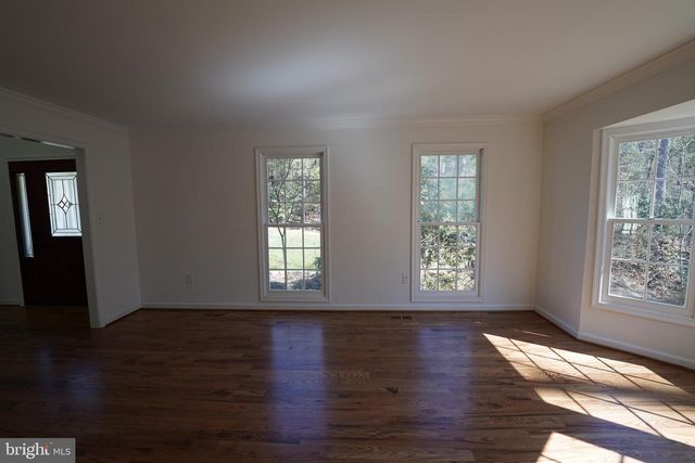 6195 RIVER FOREST DR, Manassas, VA 20112