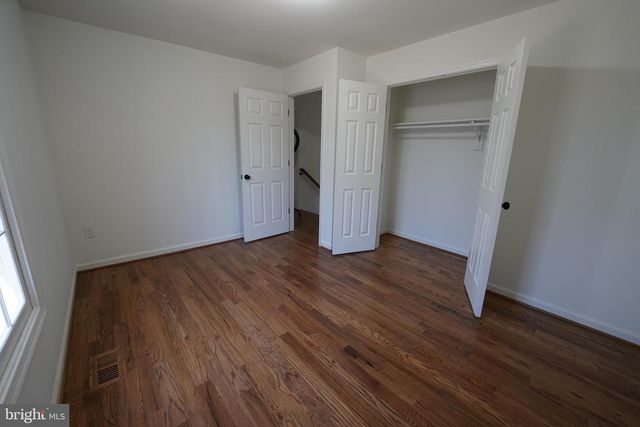 6195 RIVER FOREST DR, Manassas, VA 20112