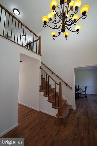 6195 RIVER FOREST DR, Manassas, VA 20112