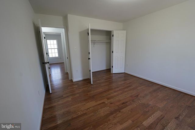 6195 RIVER FOREST DR, Manassas, VA 20112