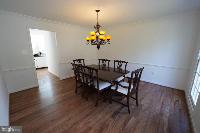 6195 RIVER FOREST DR, Manassas, VA 20112