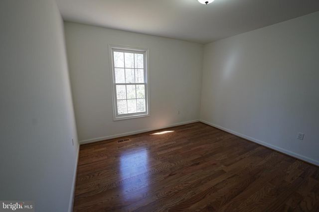 6195 RIVER FOREST DR, Manassas, VA 20112