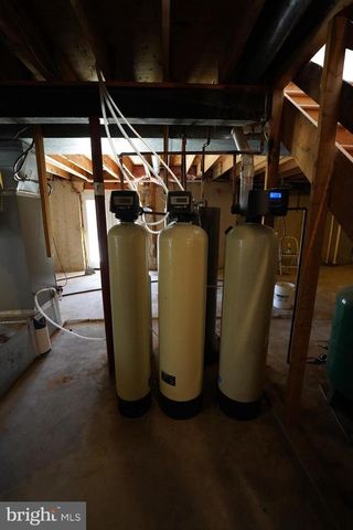 6195 RIVER FOREST DR, Manassas, VA 20112