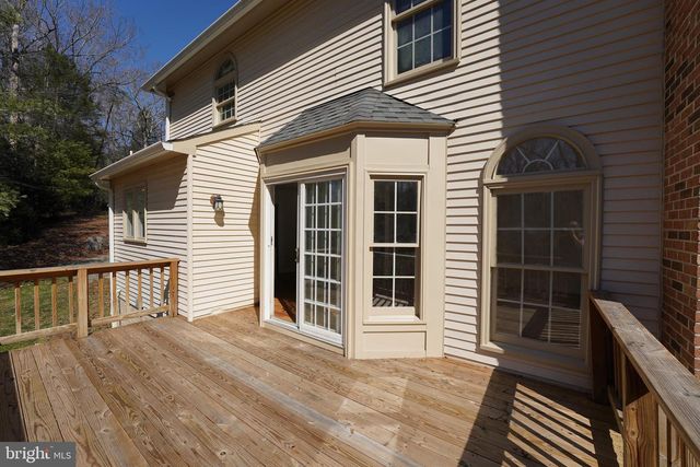 6195 RIVER FOREST DR, Manassas, VA 20112