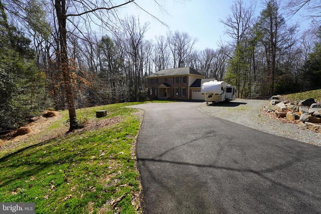 6195 RIVER FOREST DR, Manassas, VA 20112