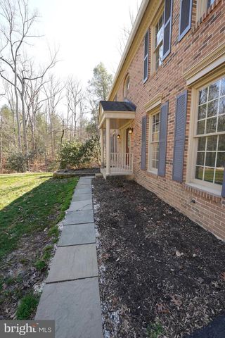 6195 RIVER FOREST DR, Manassas, VA 20112