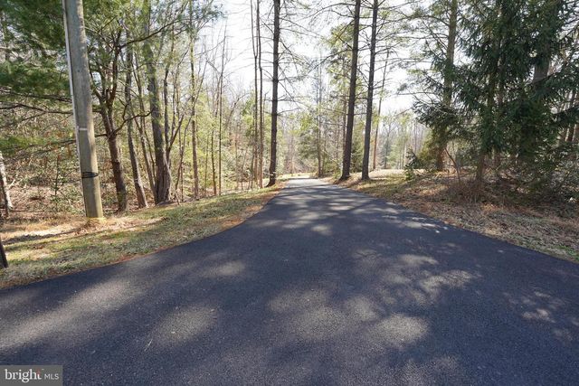 6195 RIVER FOREST DR, Manassas, VA 20112