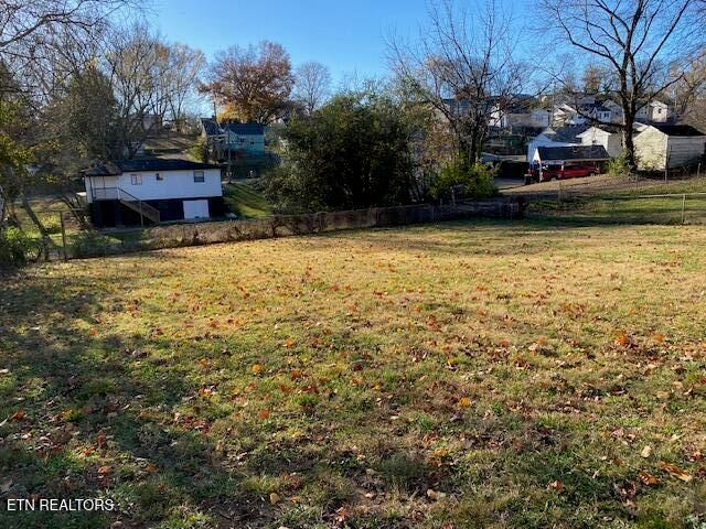 2520 Larkwood Lane, Knoxville, TN 37921